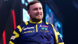 Luke Littler desafía a Gian van Veen para ganar el primer Abierto de Dardos de Polonia y prepararse para la Premier League en Belfast.