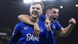 Everton 2-0 Burnley: James Tarkowski y Kiernan Dewbury-Hall anotan mientras los Toffees interrumpen las luchas de Hill Dickinson