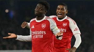 Brighton 0-1 Arsenal: el gol temprano de Bukayo Saka hace que los Gunners se sientan optimistas en lo más alto de la Premier League