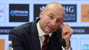 Seis ubicaciones en todo el mundo: el escrutinio se intensifica sobre Steve Borthwick mientras Inglaterra toca fondo en el sábado sísmico