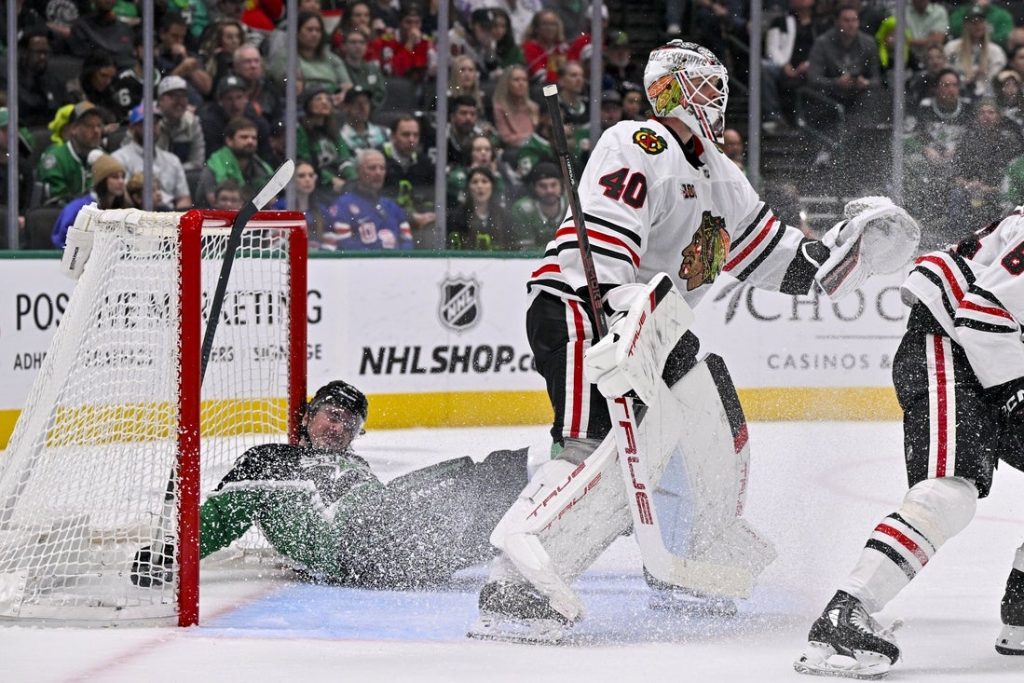 Giro muerto | Surging Stars se recupera del revés del viernes y supera a los Blackhawks en tiempo extra