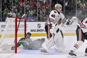 Giro muerto | Surging Stars se recupera del revés del viernes y supera a los Blackhawks en tiempo extra