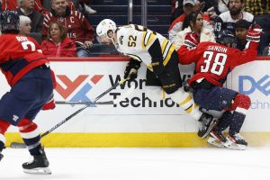 Giro muerto | Los Bruins derrotan a Caps en la tanda de penaltis y ponen fin al hotfoot sin victorias de Boulevard