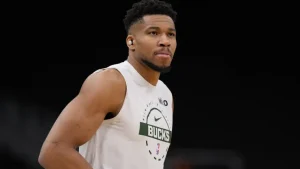 El nuevo conflicto que se desató entre Giannis Antetokounmpo y Milwaukee Bucks | Sporting News Spain
