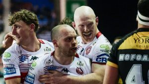 Liga Extensa: Wigan sigue dando gran alarma contra York en un emocionante 23-22 para mantenerse invicto.