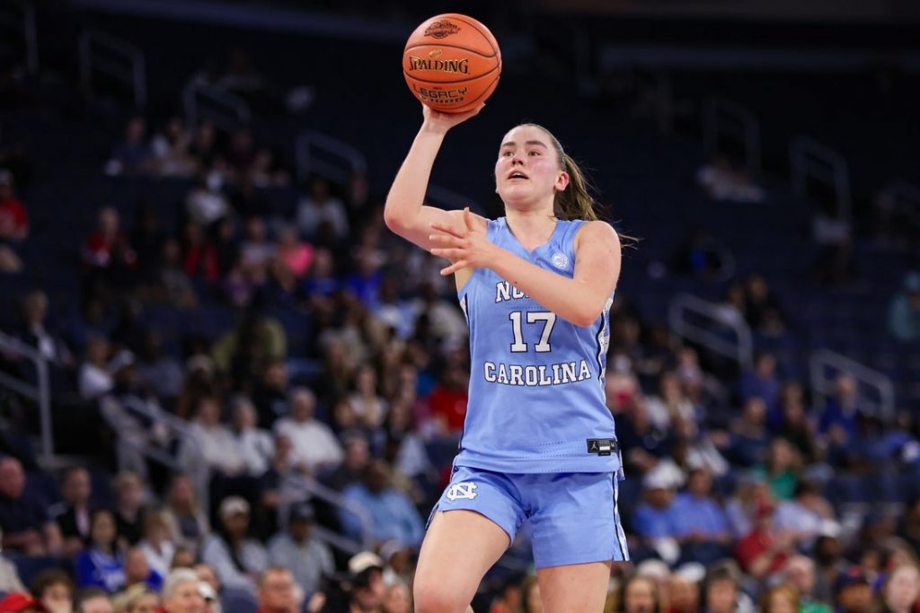 Giro muerto | Resumen de la NCAA femenina: Carolina del Norte y Michigan llegan a Candy 16