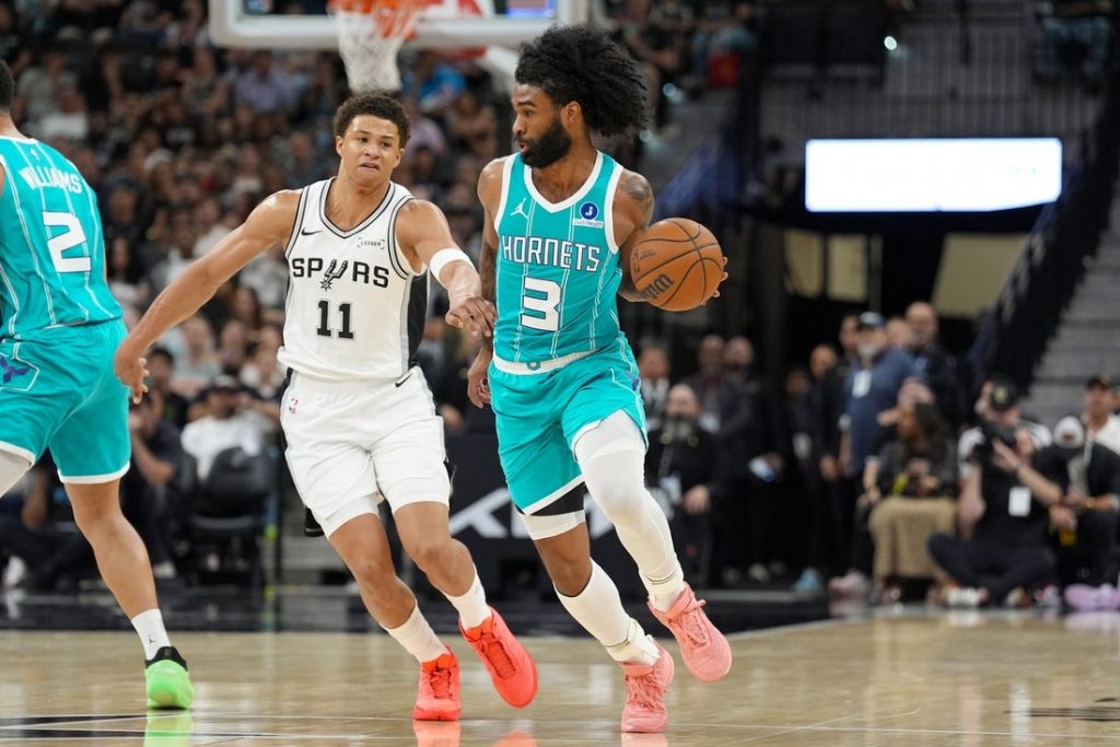 Giro muerto | Los Hot Hornets y los Knicks, sensatos, trabajan para avanzar hacia la clasificación de los playoffs