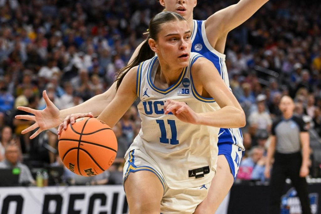 Giro muerto | UCLA se disputa la captura de la segunda mitad para derrotar a Duke y llegar a la Final Four