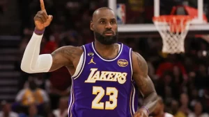 La clasificación de Los Angeles Lakers a Playoffs le asegura otro récord a LeBron James: ¿a qué leyenda alcanzó? | Carrying News Spain