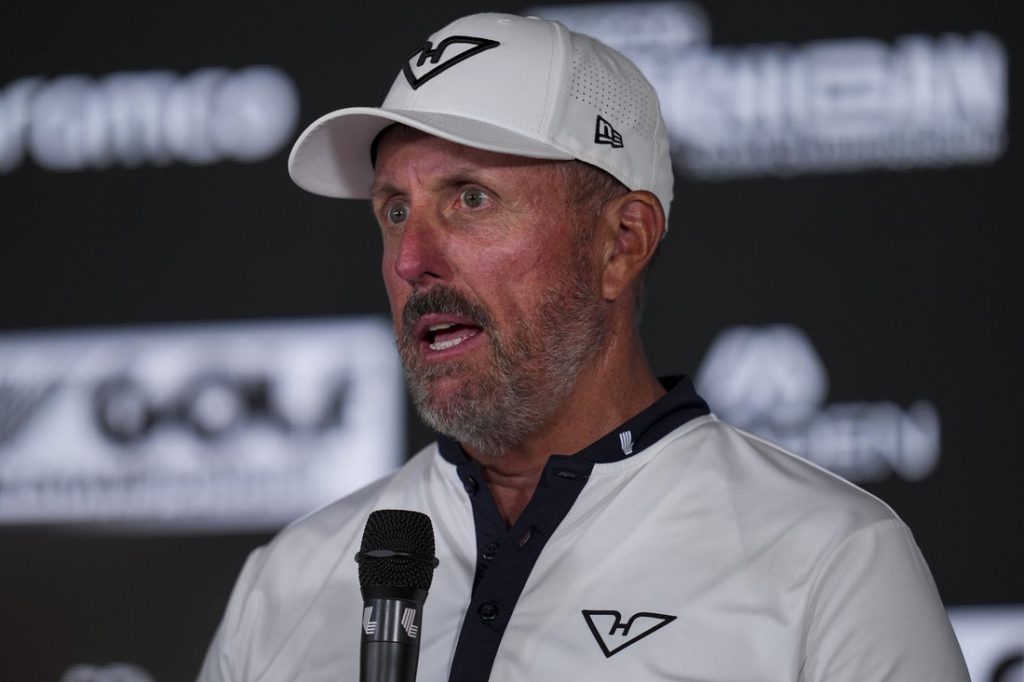 Giro muerto | Phil Mickelson fuera del Masters por tema de salud familiar