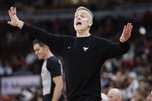 Giro muerto | El presidente de los Bulls ve a Billy Donovan como parte integral del futuro, si el entrenador quiere terminar