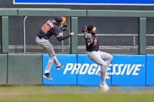 Giro muerto | Tigers CF Parker Meadows hospitalizado tras colisión