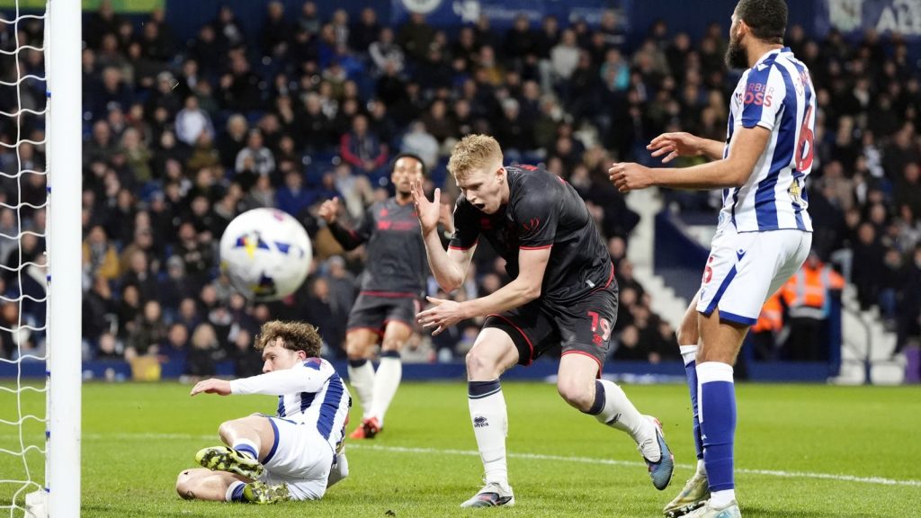 West Brom 0-0 Millwall: Josh Coburn extraña a la niñera mientras los Lions se conforman con una apelación sin goles para buscar la promoción del campeonato en The Hawthorns