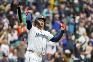 Giro muerto | Josh Naylor (2 HR, 5 RBI) impulsa a los M a rozar a los Astros