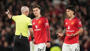 Lisandro Martínez rojo: Michael Carrick critica la ‘hermosa’ determinación como ‘una de las peores que he visto’ después de la anulación del VAR contra Leeds