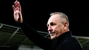 Hull FC 14-24 St Helens: el jefe saliente de Hull, John Cartwright, admite haber sido un ‘lío lloroso’ antes de la derrota de la Neat League ante los Saints