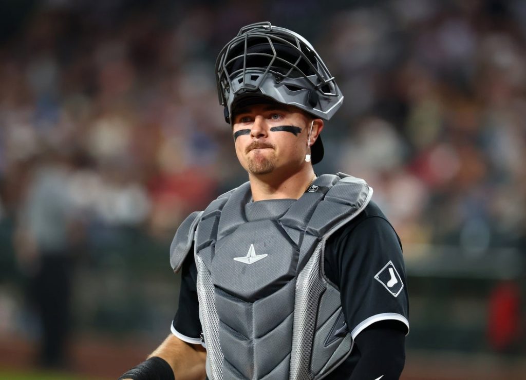 Giro muerto | Reese McGuire, receptor de DFA de los White Sox, agrega a Drew Romo de Triple-A
