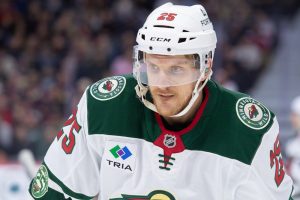 Giro muerto | Wild D Jonas Brodin (parte inferior del cuerpo) fuera contra Stars in Sport 6