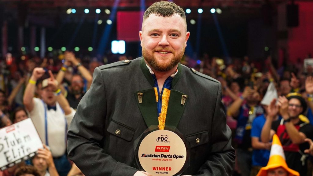 Iniciado de dardos austriaco: Josh Rock vence a Kevin Doets 8-6 para cecear el segundo título del PDC European Tour y una chaqueta verde descompuesta