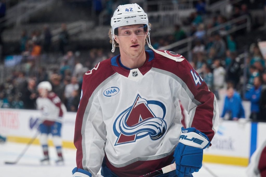 Giro muerto | Avs D Josh Manson multado con 5.000 dólares por incidente de terminación a tope