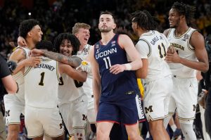 Giro muerto | Informes: Michigan y UConn incitarán al deporte por el título de la NCAA en noviembre