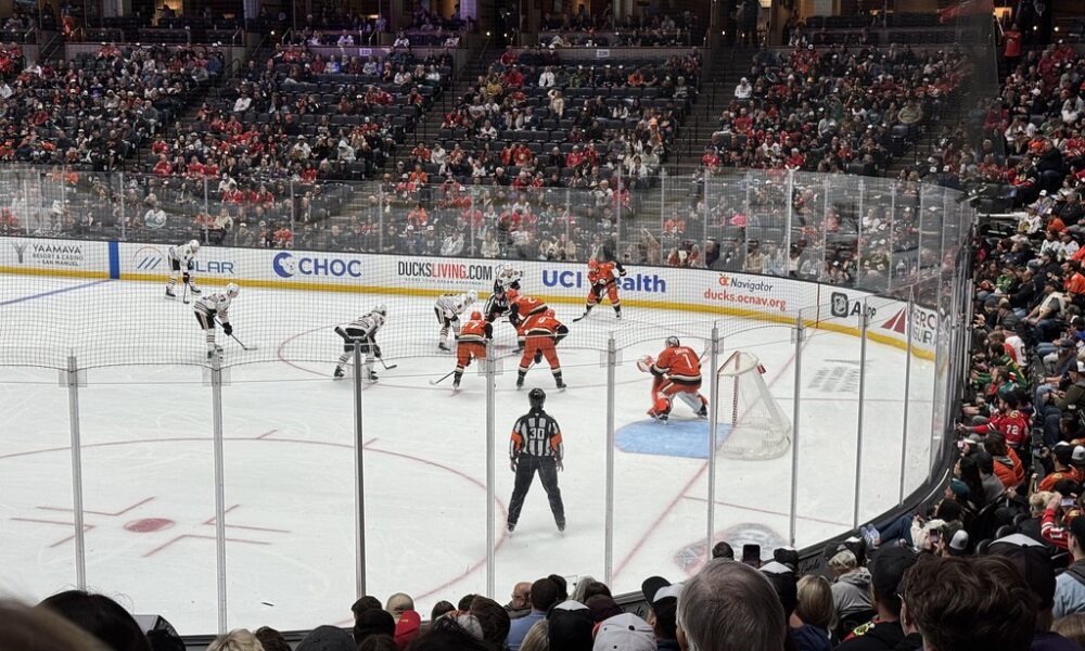 Brayden McNabb suspendido para el Juego 6 luego de un golpe pausado a Ryan Poehling