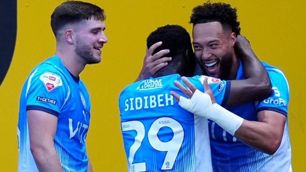 Stockport County 2-0 Stevenage (Global: 3-0): Los Hatters llegan fácilmente al cierre de los play-offs de la Liga Uno con una red dominante en el partido de vuelta