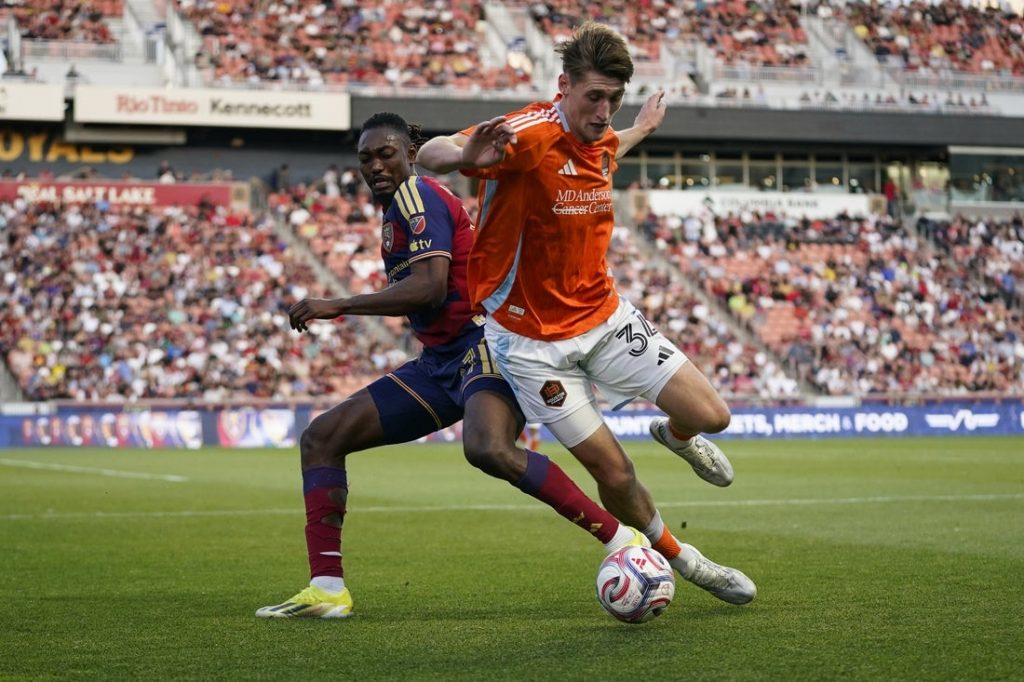 Giro muerto | El Dynamo en blanco de Salt Lake, fortalecido a 6-1-0 en casa