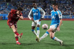 Giro muerto | Charlotte detiene racha de 5 deportes sin victorias y extiende la de Toronto a 7