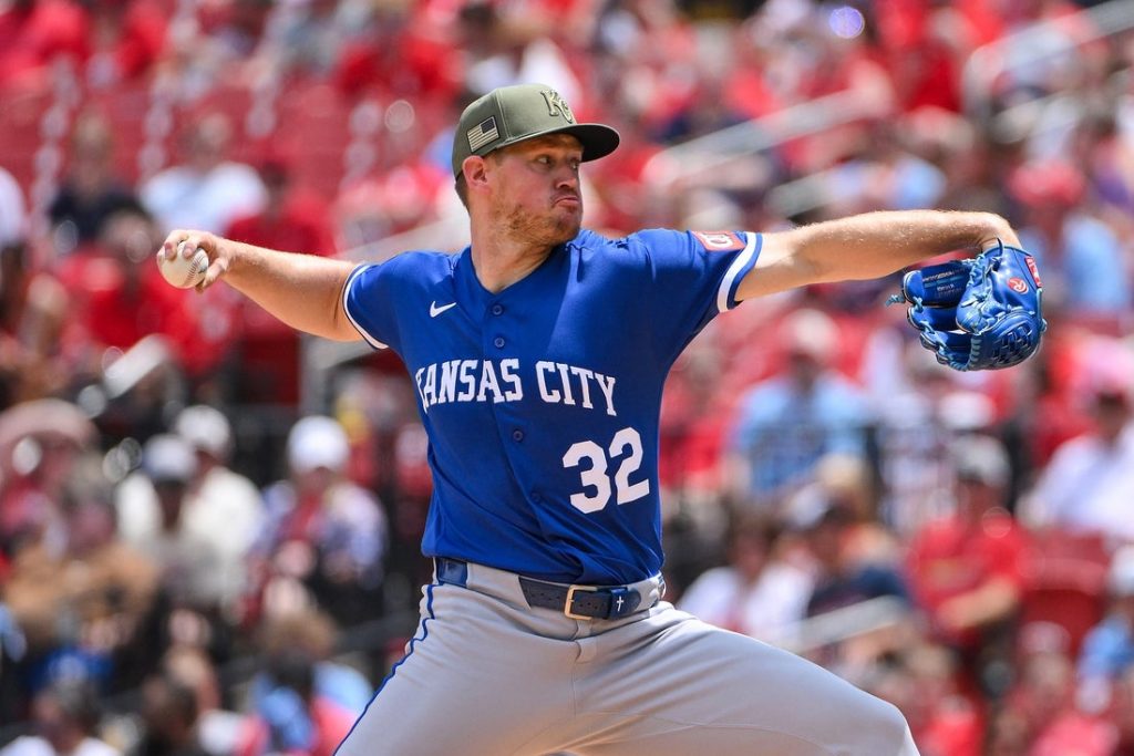 Giro muerto | Stephen Kolek lanza a los Reales a blanquear a los Cardinals
