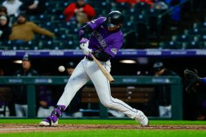 Giro muerto | Los Rockies aguantan para vencer a los Rangers
