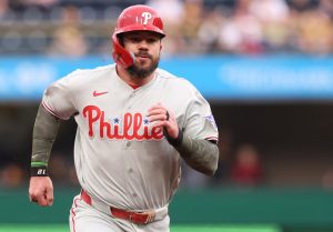 Giro muerto | Kyle Schwarber de los Filis regresa a la alineación contra los Guardianes