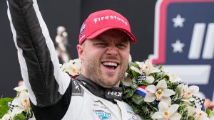 Felix Rosenqvist gana el título de Indy 500 después de un emocionante adelantamiento en el último suspiro
