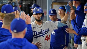 Las lesiones no han frenado a los Dodgers antes de que termine la conversación con los Filis