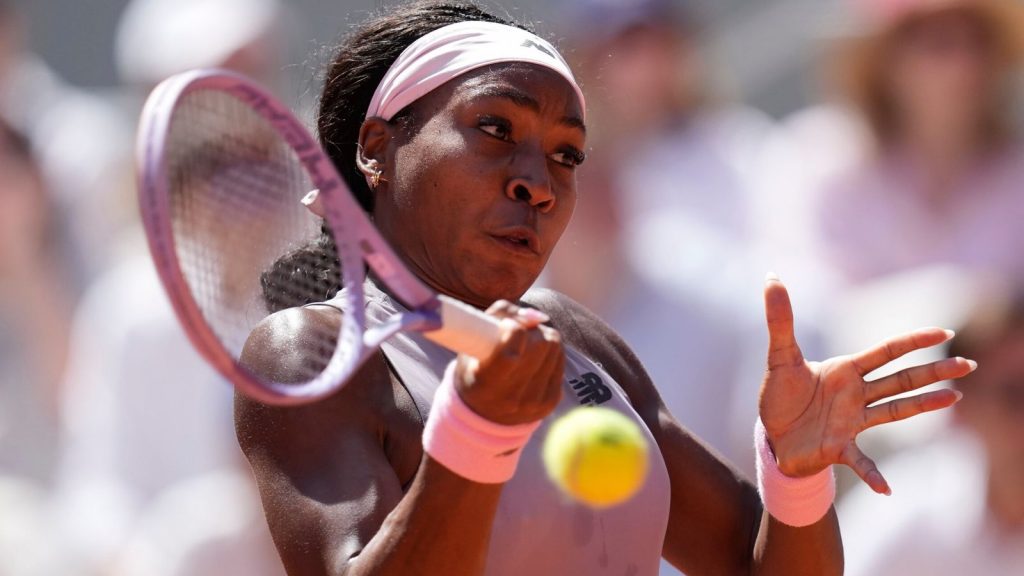 Coco Gauff: la campeona defensora francesa sufre una sorprendente salida en la tercera ronda ante Anastasia Potapova en Roland-Garros
