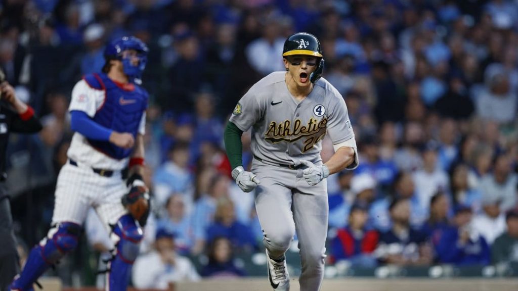 El lanzador novato Gage Soar, los Atléticos vencieron a los Cachorros en caída