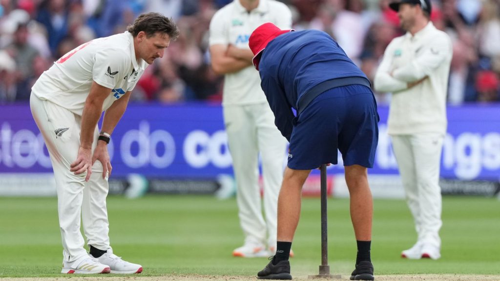 Inglaterra vs Nueva Zelanda: Nasser Hussain dice que el campo de Lord ‘ya no es moralmente suficiente’ para el cricket de prueba después de que desciendan 33 ventanillas en dos días