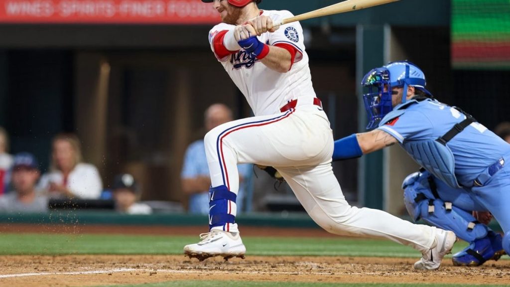 Los Rangers incluyen al C Danny Jansen (antebrazo) en la lista de lesionados de 10 días