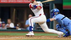Los Rangers incluyen al C Danny Jansen (antebrazo) en la lista de lesionados de 10 días