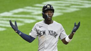 La explosión de Jazz Chisholm Jr. continúa el avance de los Yankees ante los Guardianes