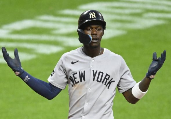 La explosión de Jazz Chisholm Jr. continúa el avance de los Yankees ante los Guardianes