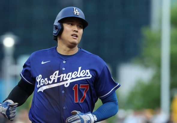 Supervisor de los Dodgers: Orden sobre la rodilla de Shohei Ohtani ‘ya no es excesiva’