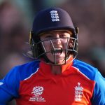 Copa Mundial Femenina T20: la inglesa Danni Wyatt-Hodge ilumina el primer partido con un siglo en la dominante salvación de los anfitriones sobre Sri Lanka