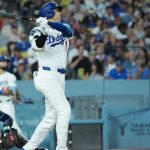 El jonrón de Shohei Ohtani envía a los Dodgers a 1-0 sobre los Rays