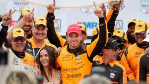 Christian Lundgaard supera la colisión inicial y obtiene el XPEL Critical Prix