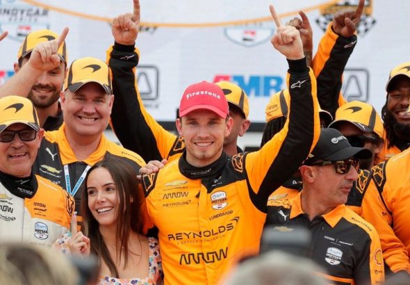 Christian Lundgaard supera la colisión inicial y obtiene el XPEL Critical Prix