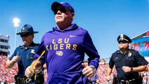Brian Kelly, ex entrenador de LSU y Notre Dame, se une a las acciones de CBS Sports
