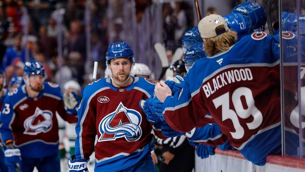 Avalanche transfiere a Jack Drury a Predators por 2 selecciones históricas de primera ronda