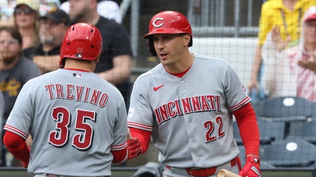 Eugenio Suárez rescata a Rojos ante Piratas con tiro de 3 rayos