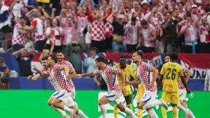 Un lento cabezazo de Nikola Vlasic eleva a Croacia superando a Ghana para sellar el segundo lugar en la Serie L